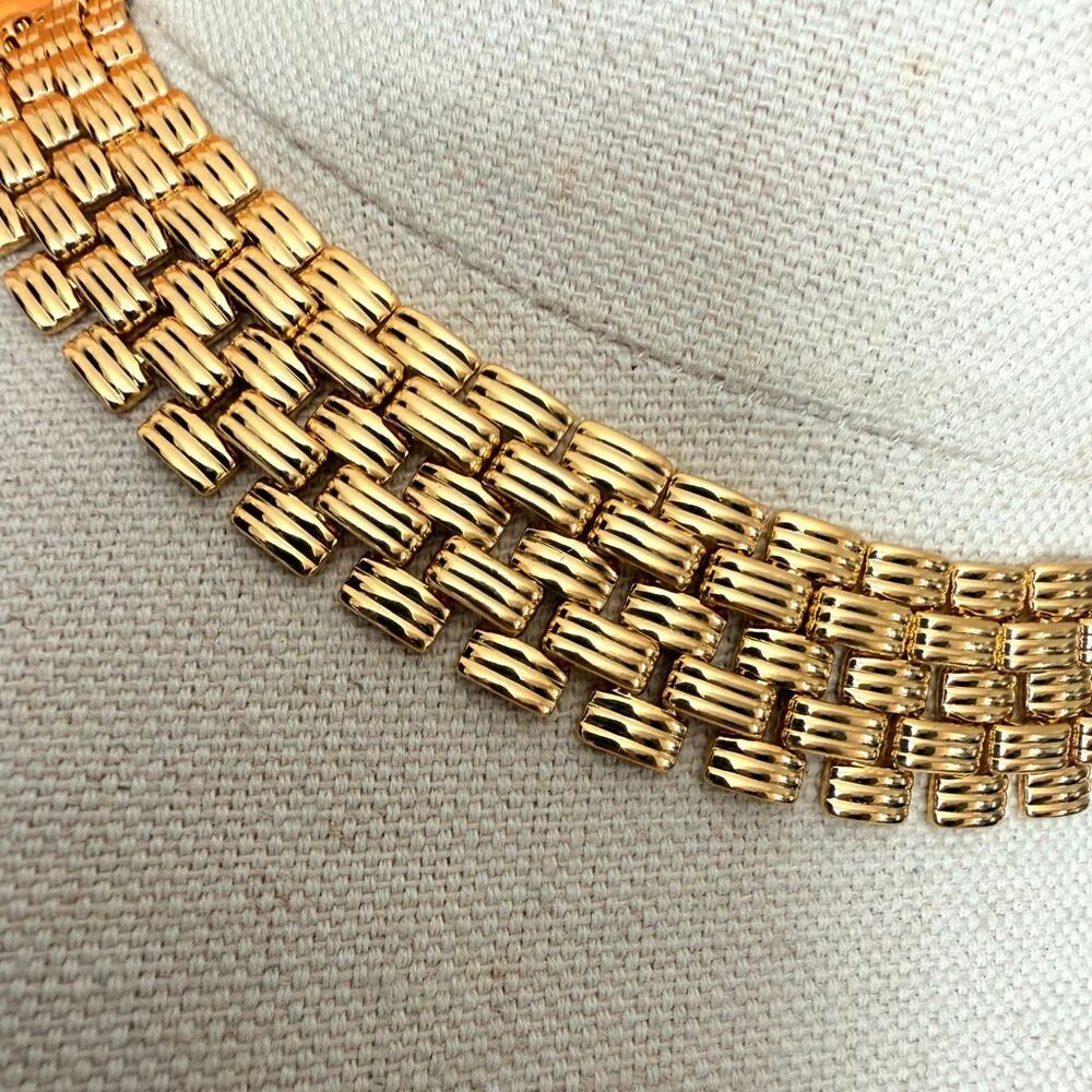Vintage Gold Tone Basket Weave Bib Collar Statement Necklace - Picture 2 of 7